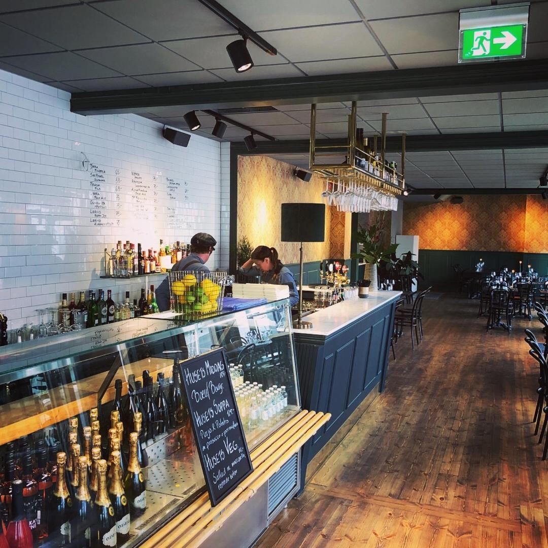 Grosshandlaren Hotell & Deli Soderhamn Bagian luar foto