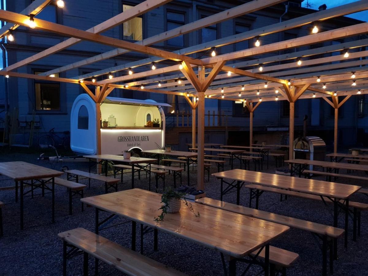 Grosshandlaren Hotell & Deli Soderhamn Bagian luar foto